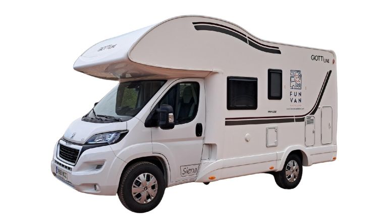 Autocaravana Capuchina 4 plazas